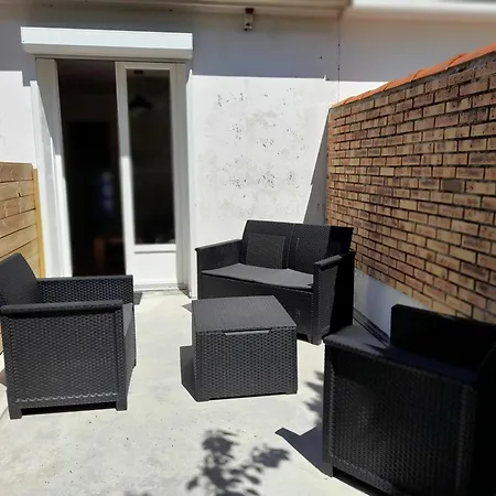 T2, Avec Terrasse. Apartment *