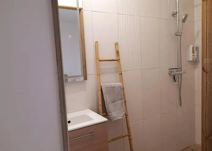 T2, Avec Terrasse. *