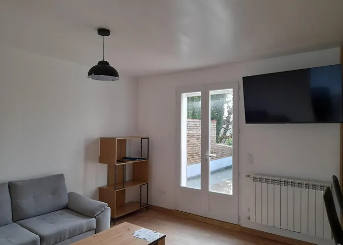 T2, Avec Terrasse. * La Roche-sur-Yon