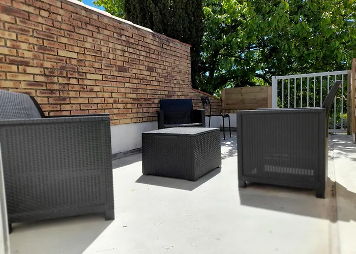 דירה T2, Avec Terrasse.